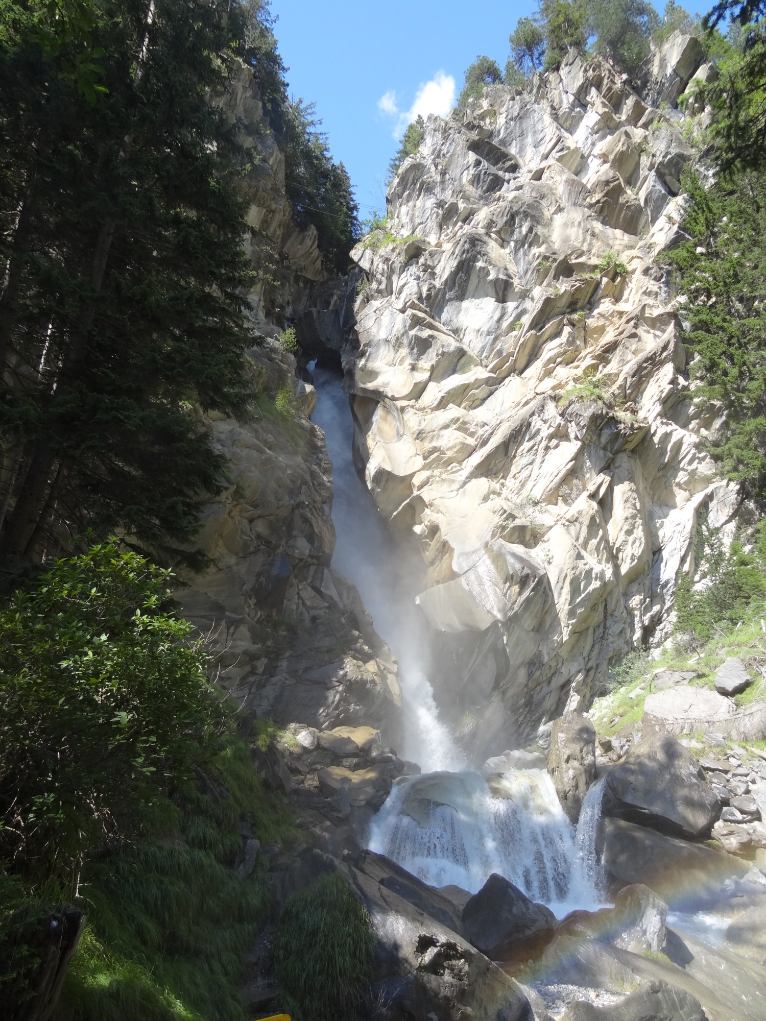 cascade-de-la-fra-che-randonn-es-pralognan-la-vanoise
